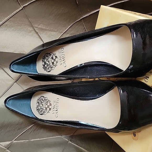 NWT- Vince Camuto ‘Savilla’ Patent Leather Pump w/3.5 Inch Heel - Picture 8 of 11